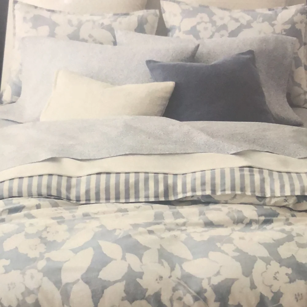 Lauren “Willa” Duvet Set